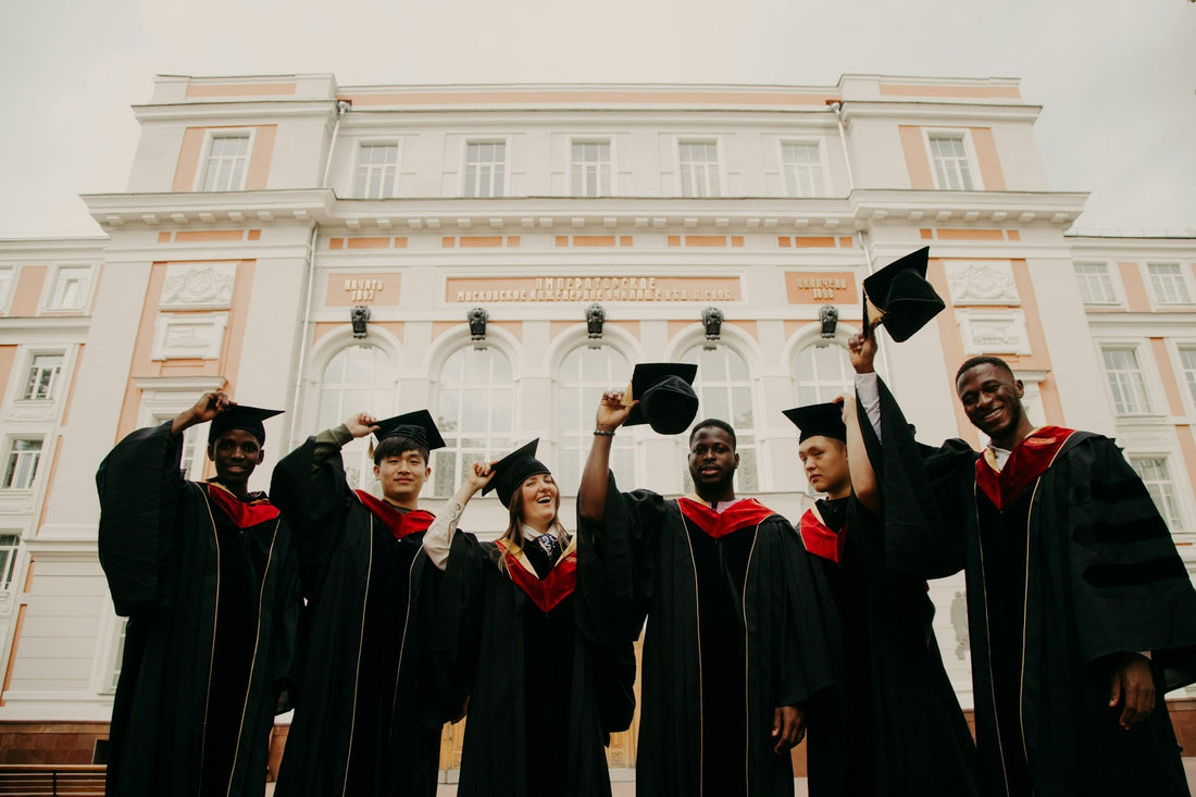 What Grades Do I Need to Get Into University of Ottawa